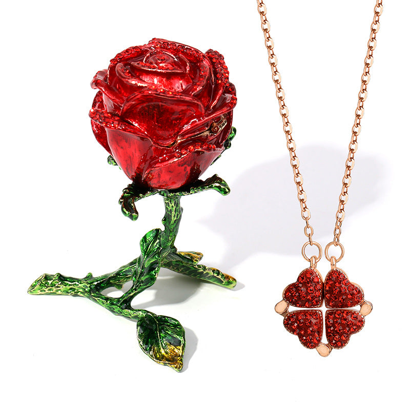 Four Leaf Clover Necklace for Women Red Leaf Heart Shaped Pendant